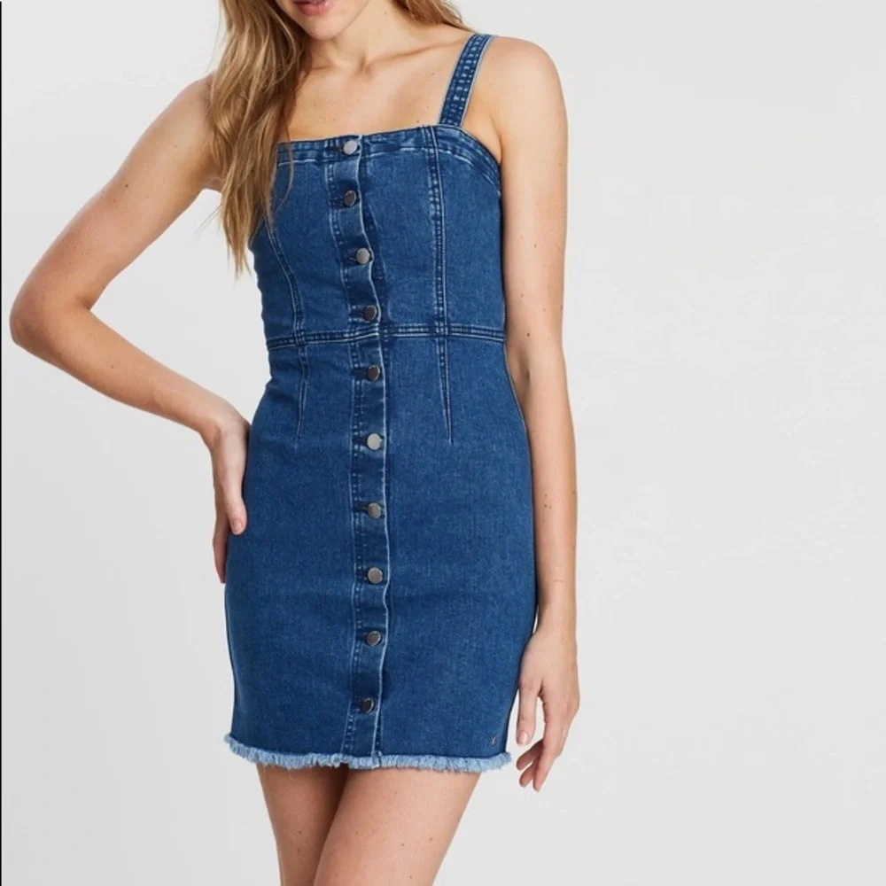 VOLCOM DENIM DRESS - Picture 3 of 8